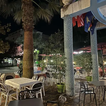 Szálloda & Restuarant Brumar 5*